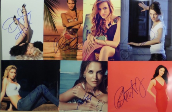 This wonderful array of 8x10's totals TWENTY-FIVE, each a super sexy picture of a super sexy hottie ... and then, signed by said hottie.  Pretty good deal, right?  Now check out some of these names, like Gigi Hadid, Elle MacPherson, Jessica Alba, Katie Holmes, Julia Roberts, Selena Gomez, Kristen Stewart, Holly Hunter, Catherine Zeta Jones, Beyonce, Anna Kendrick, and many more, and the total retail value here is easily well into the very high hundreds!