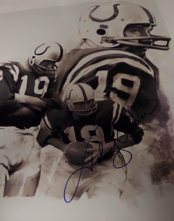 This stunner is about 20x24 in size, almost on a silk like canvas, and shows the NFL HOF QB in black and white style. It is a beauty, obviously by a talented artist, and comes hand signed in bold blue sharpie. High value, an sold here with NO reserve. It is a must frame NFL investment, and looks amazing from across our room. 